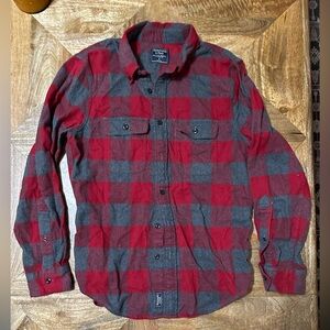 Abercrombie & Fitch Red and Gray Casual Button Down Flannel